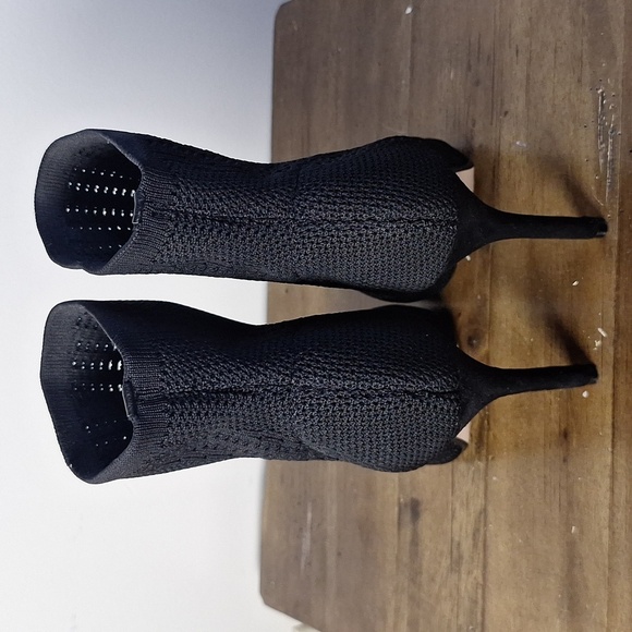 Catherine Malandrino Black Knit Peep-Toe Boots Size 6.5 - Picture 8 of 11